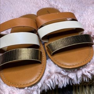Nanette Lepore Girls sandals